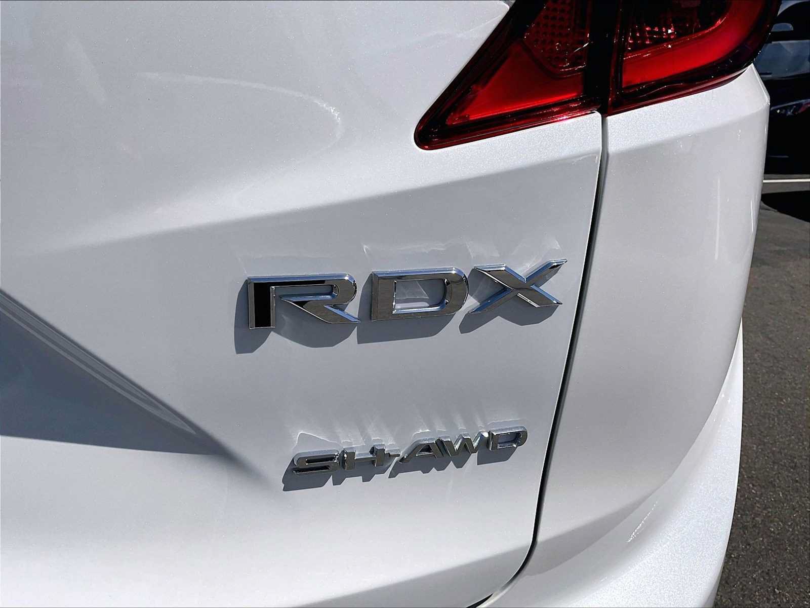 Used 2025 Acura RDX SH-AWD w/ Technology Package image 11