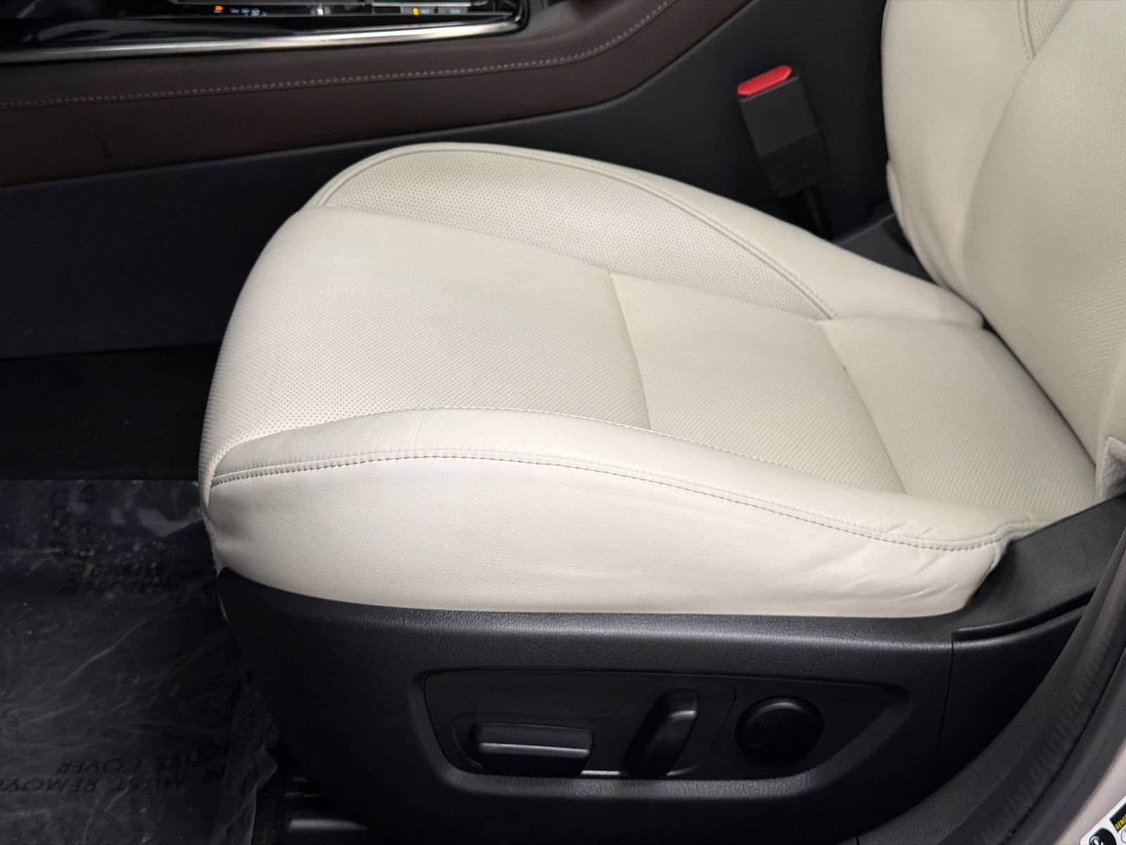 Used 2023 MAZDA CX-30 AWD 2.5 S w/ Premium Package image 16