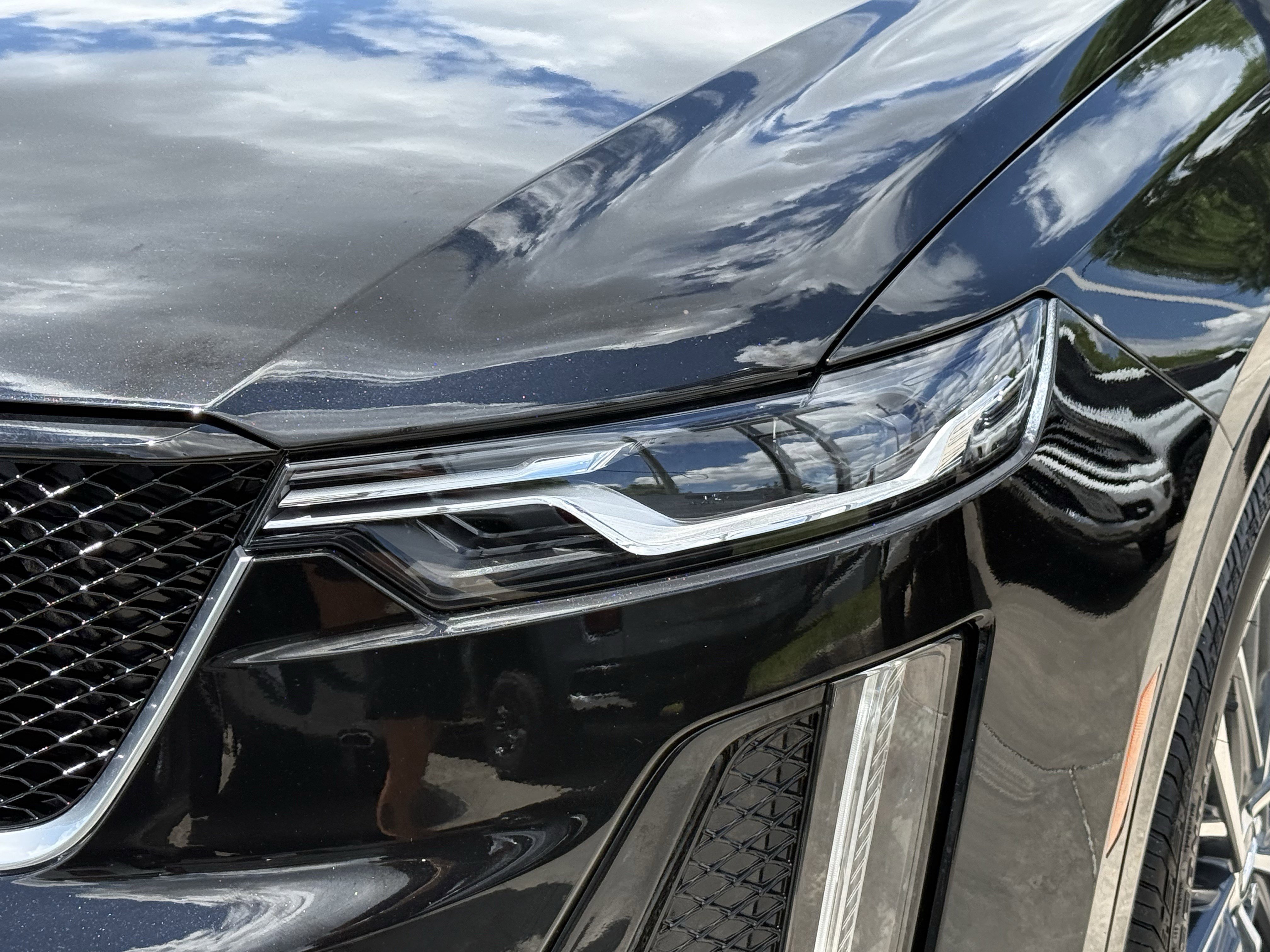 Used 2023 Cadillac XT6 Sport AWD/4WD image 11