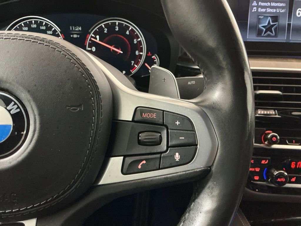 Used 2018 BMW M550i xDrive image 14