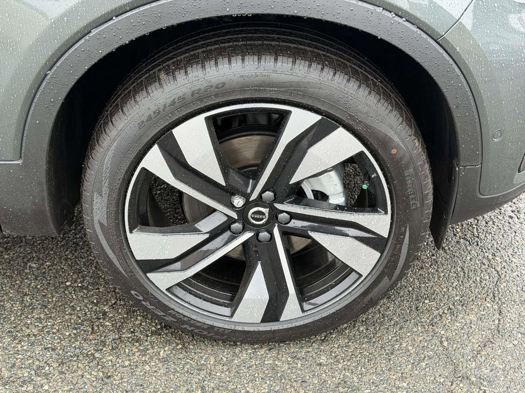New 2026 Volvo XC40 B5 Ultra w/ Protection Package Premier image 24
