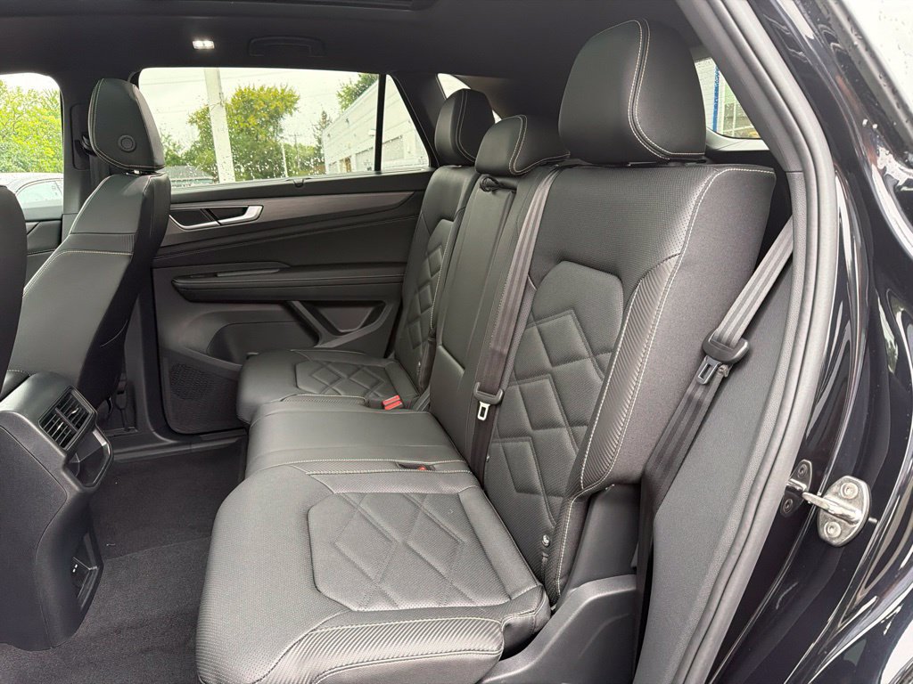 New 2026 Volkswagen Atlas Cross Sport SE AWD/4WD image 14