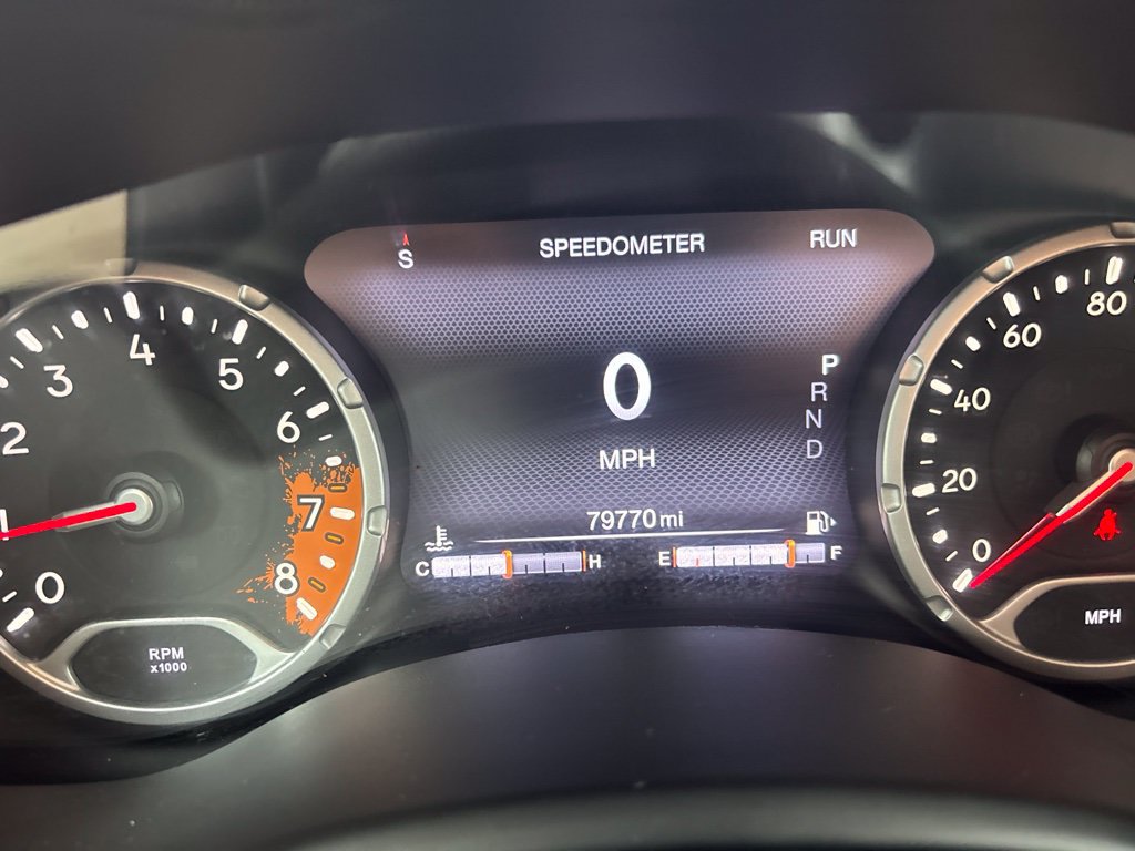 Used 2018 Jeep Renegade Trailhawk AWD/4WD image 12