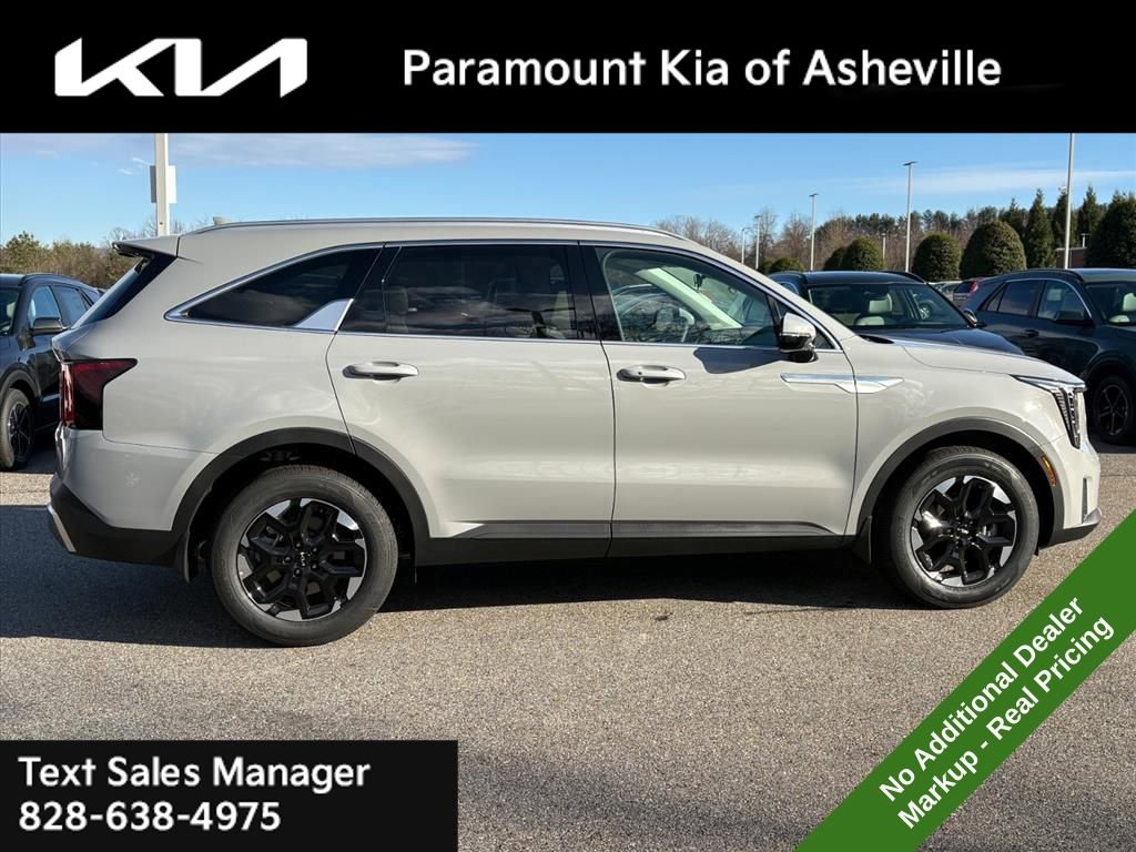 New 2026 Kia Sorento S image 6
