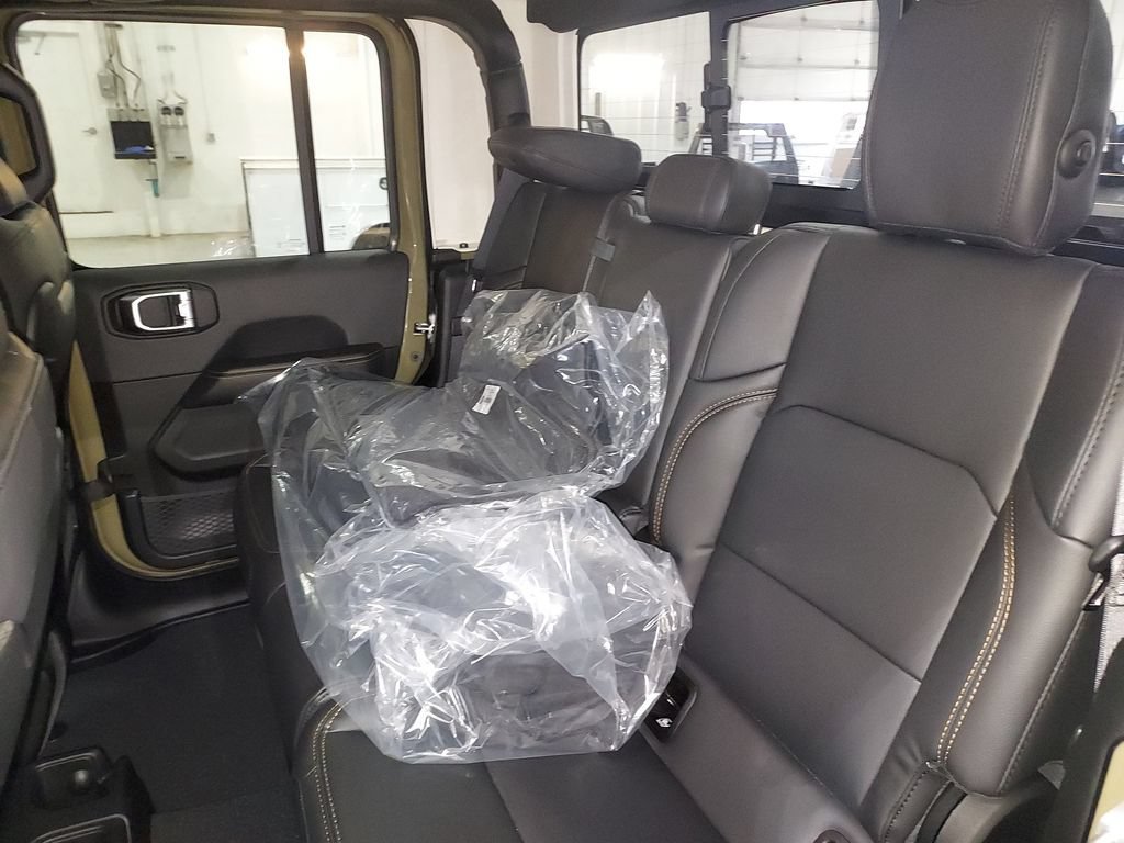 New 2026 Jeep Gladiator Sport AWD/4WD image 27