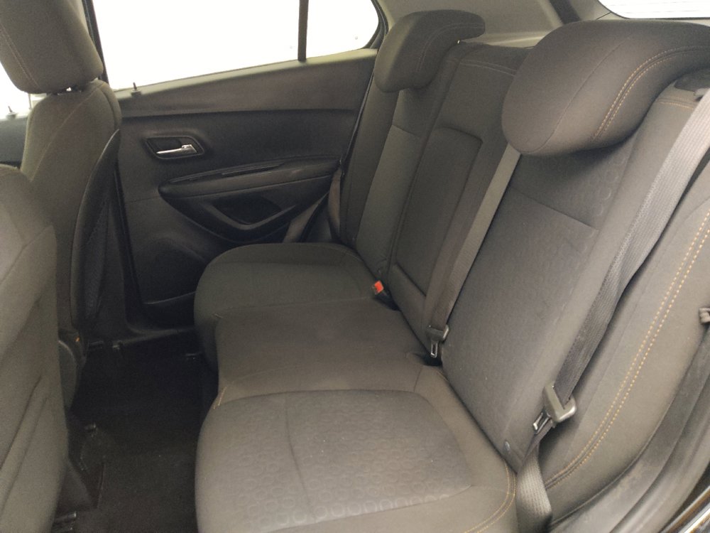 Used 2021 Chevrolet Trax LS w/ Tint and Cruise Package image 18