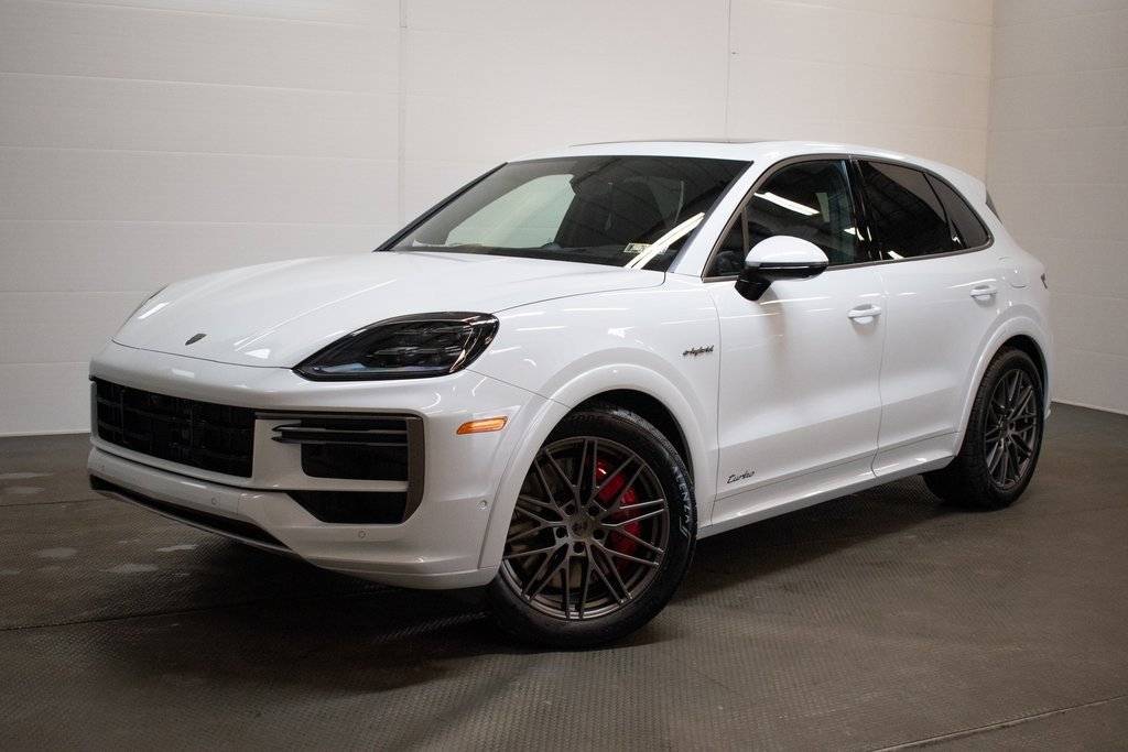 New 2025 Porsche Cayenne Turbo image 1