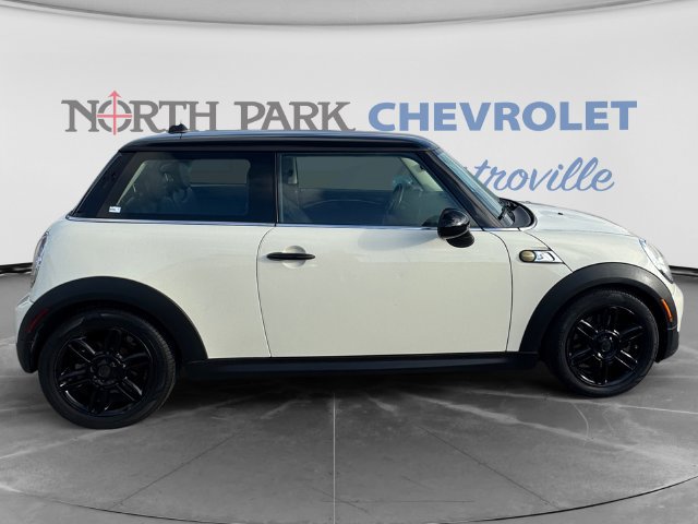 Used 2013 MINI Cooper S FWD image 2