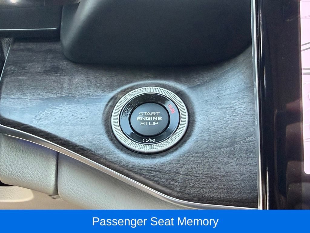 Certified 2021 Jeep Grand Cherokee L Overland w/ Luxury Tech Group IV AWD/4WD image 30