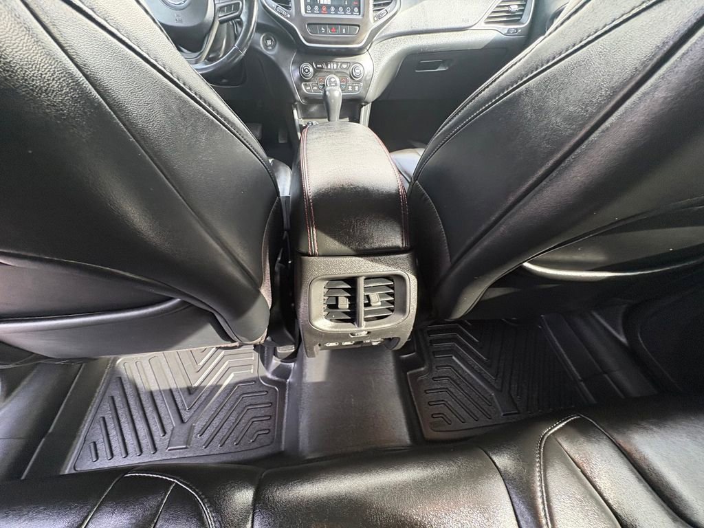 Used 2021 Jeep Cherokee Trailhawk w/ Trailer Tow Group image 24