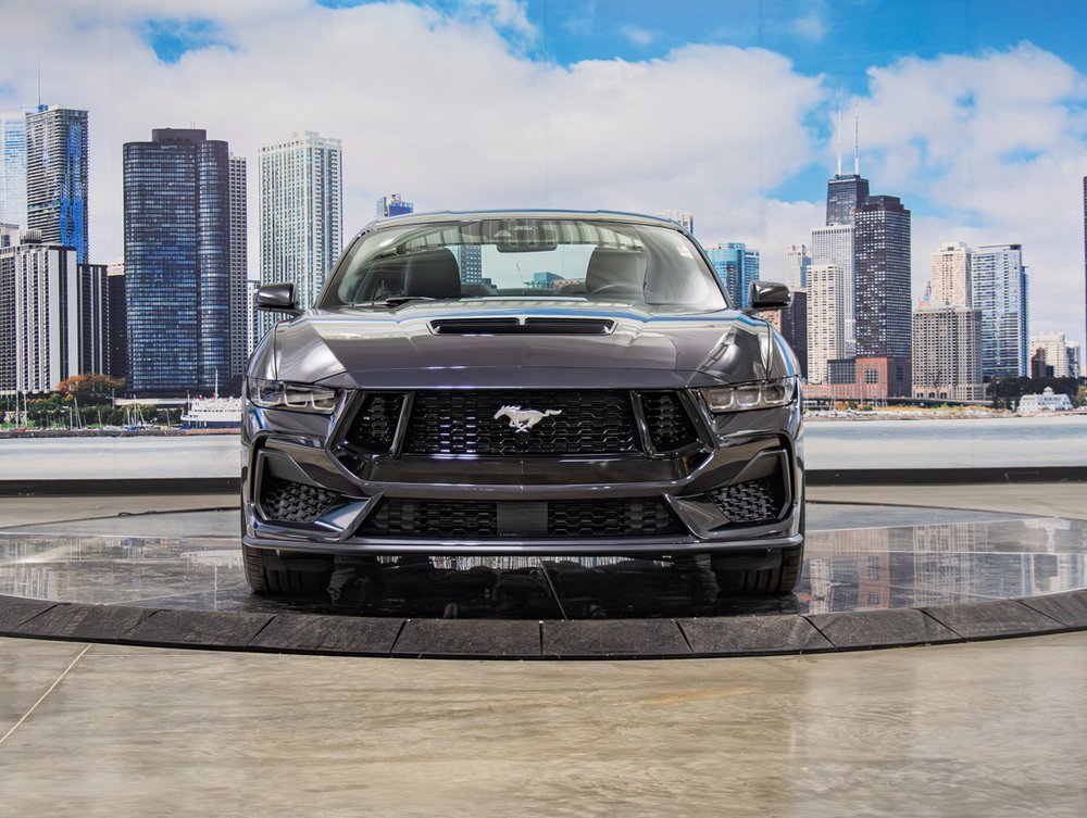 Used 2024 Ford Mustang GT Premium image 3