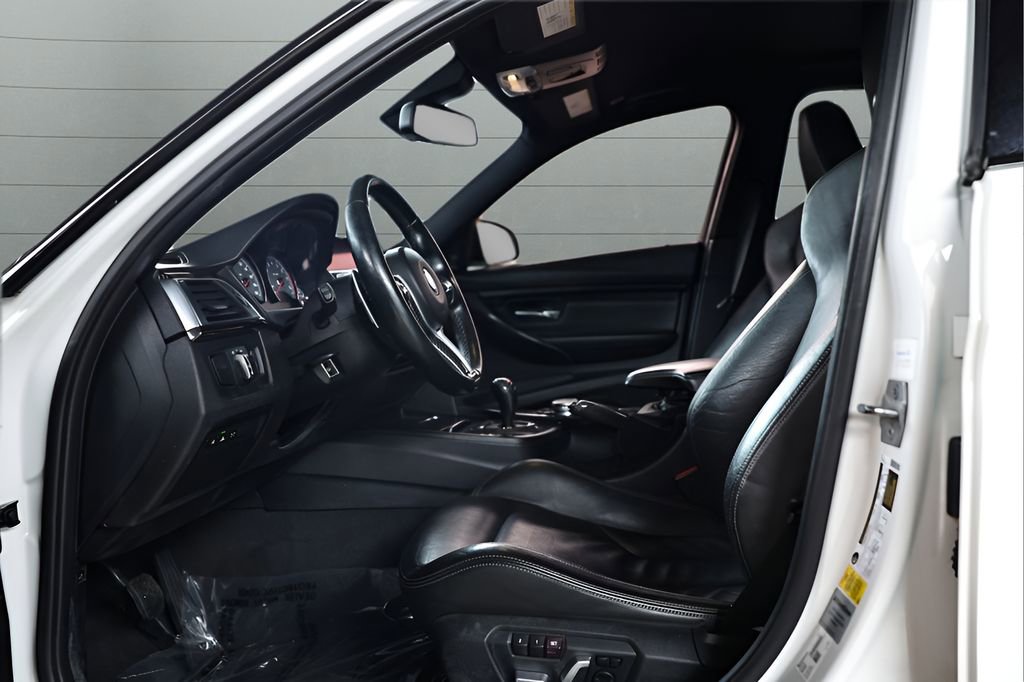 Used 2016 BMW M3 RWD image 29
