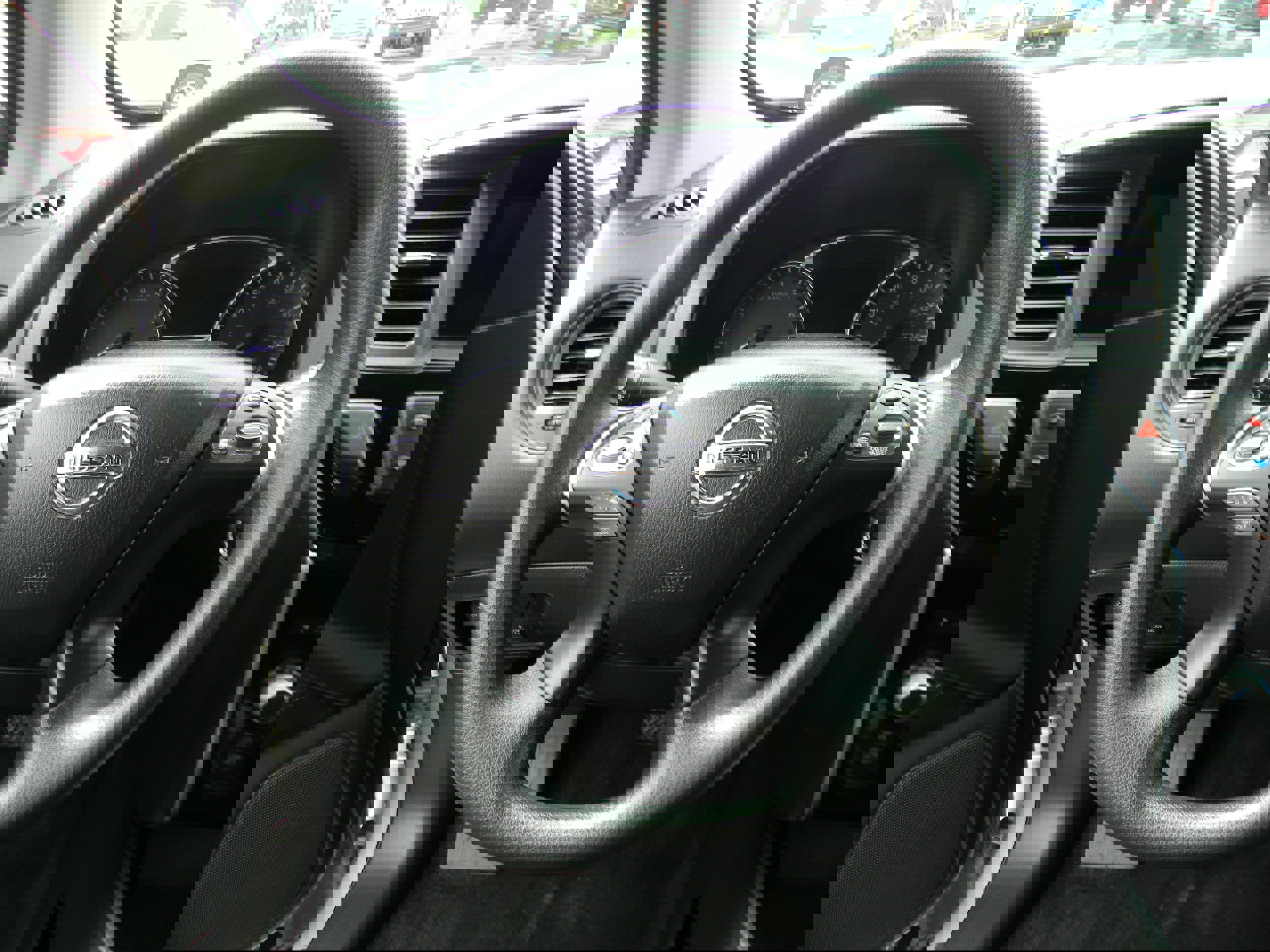 Used 2016 Nissan Pathfinder S image 10