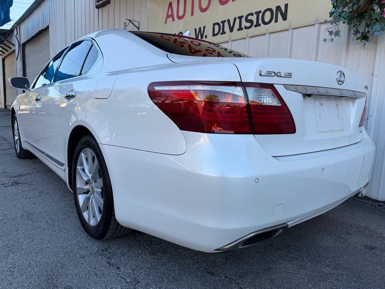 Used 2010 Lexus LS 460 AWD image 10