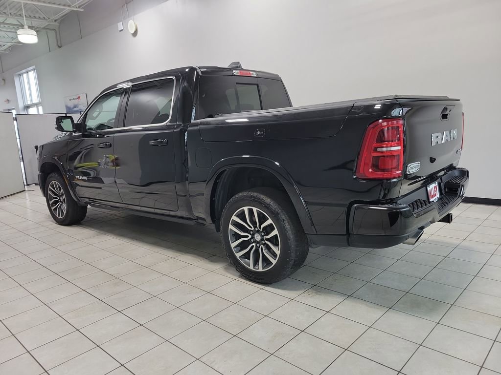 Used 2025 RAM 1500 Limited AWD/4WD image 5