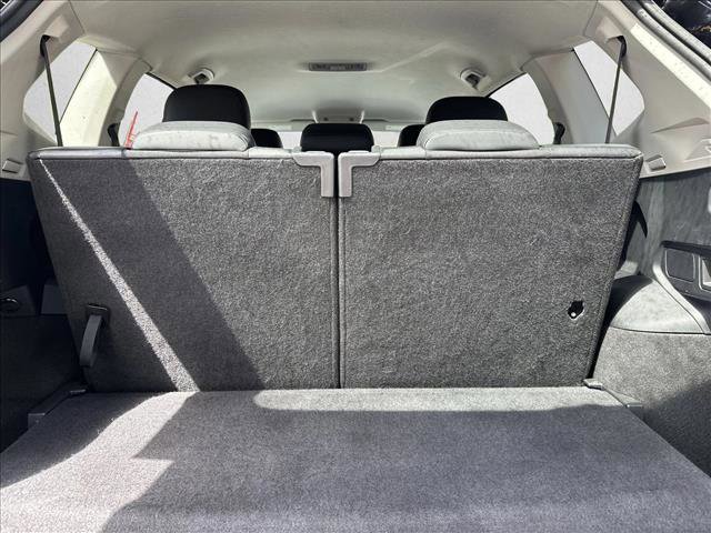 Used 2024 Volkswagen Tiguan SE image 7