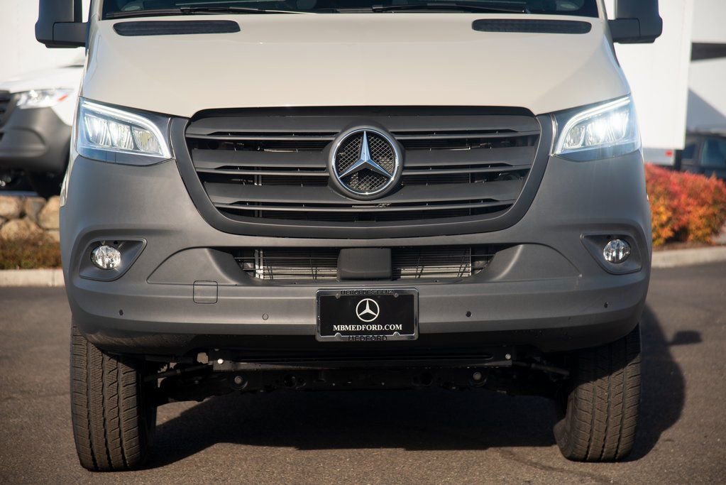 New 2025 Mercedes-Benz Sprinter 2500 image 12