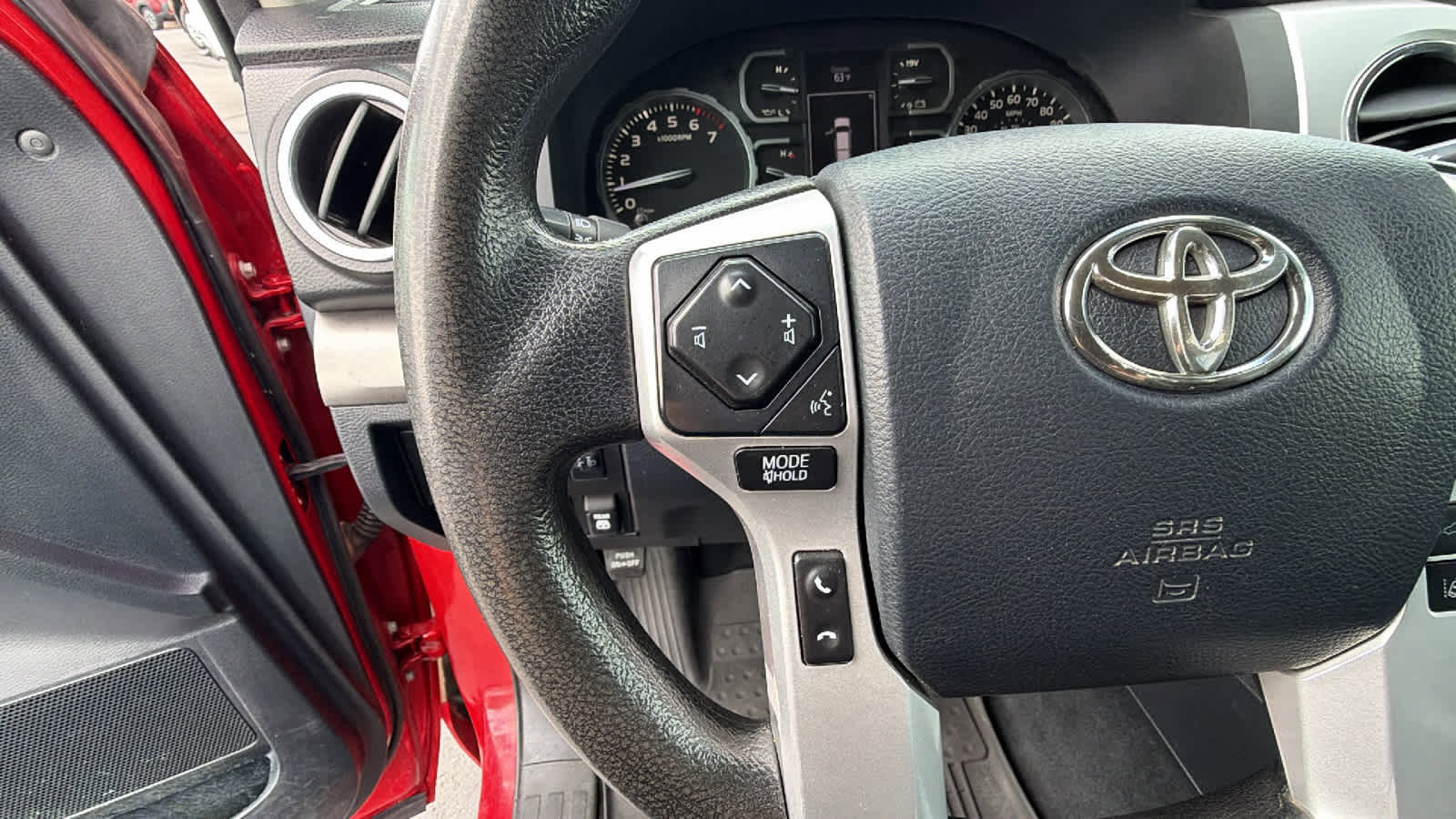 Used 2019 Toyota Tundra SR5 w/ TRD Off Road Package image 19