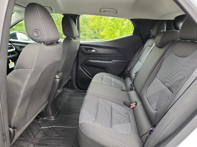 New 2027 Chevrolet Bolt LT w/ Comfort Package FWD image 15
