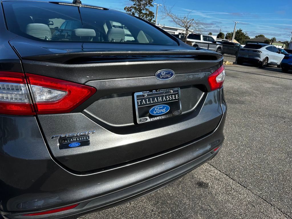Used 2016 Ford Fusion S w/ Equipment Group 101A image 14