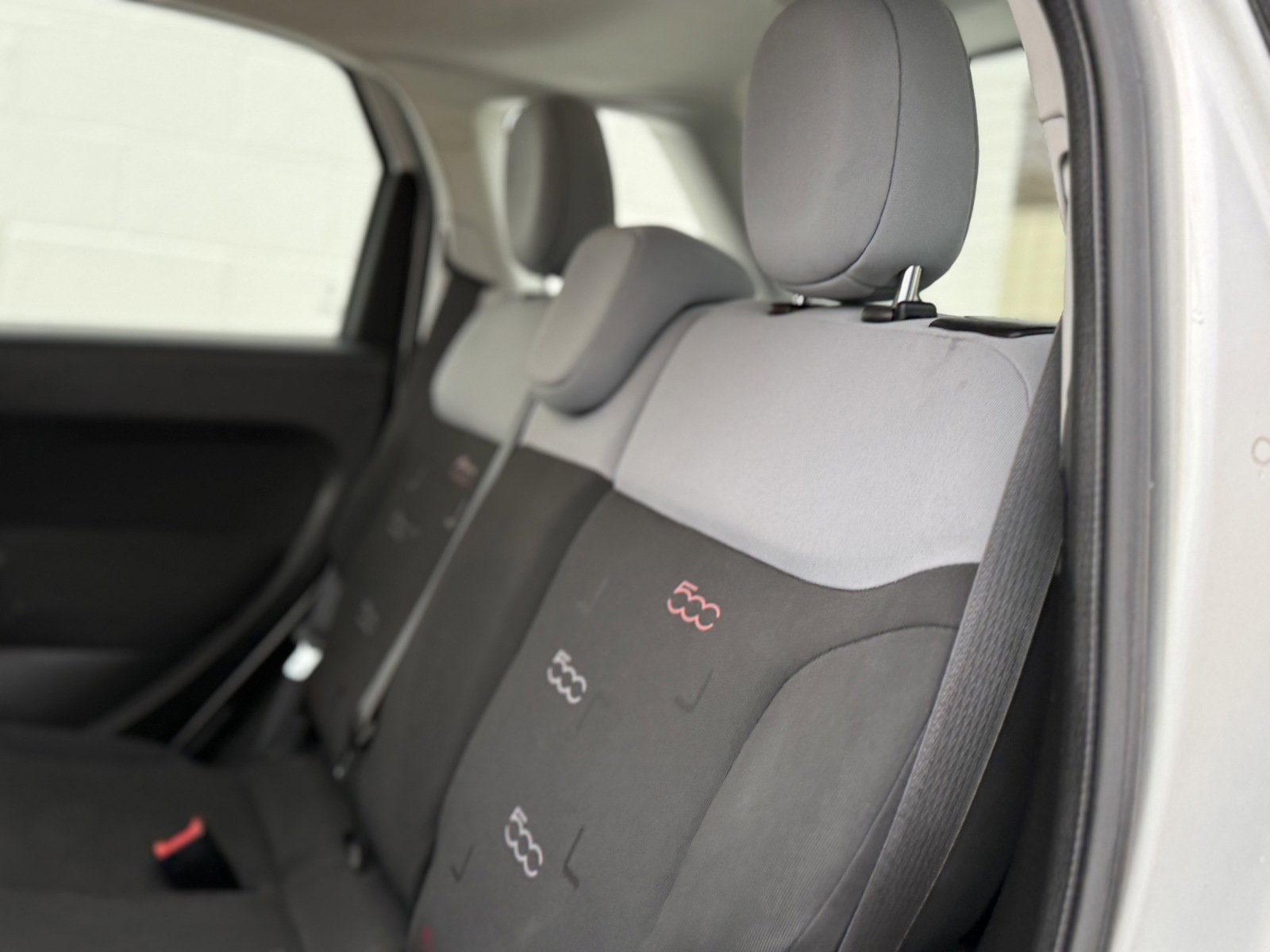 Used 2015 FIAT 500L Pop FWD image 21