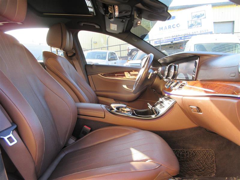 Used 2017 Mercedes-Benz E 300 4MATIC w/ Premium 3 Package image 30