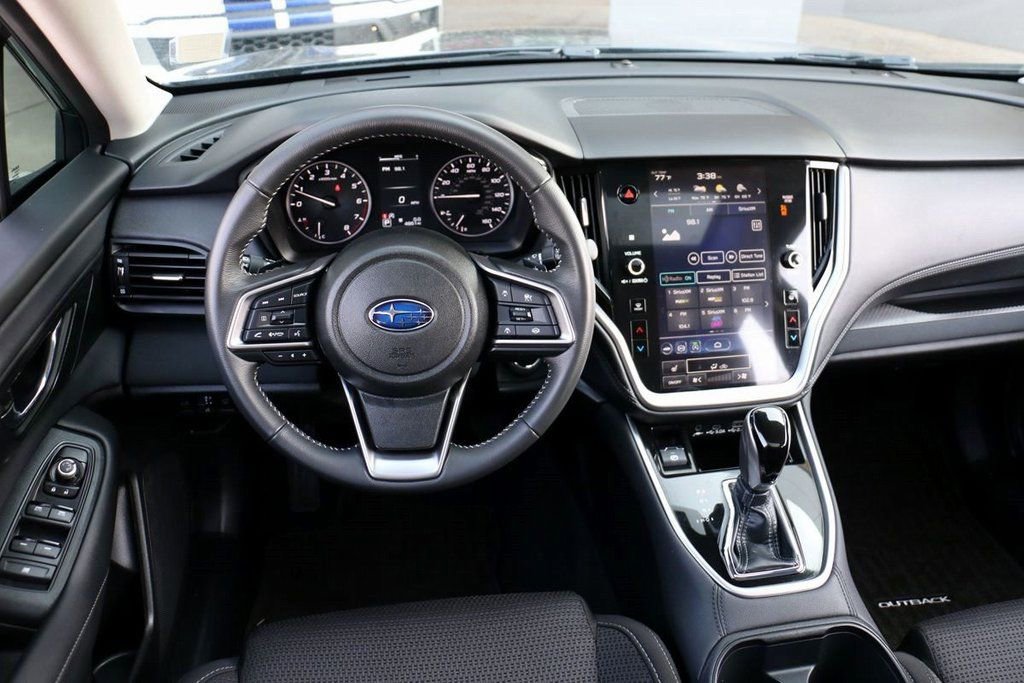 Used 2025 Subaru Outback Premium image 22