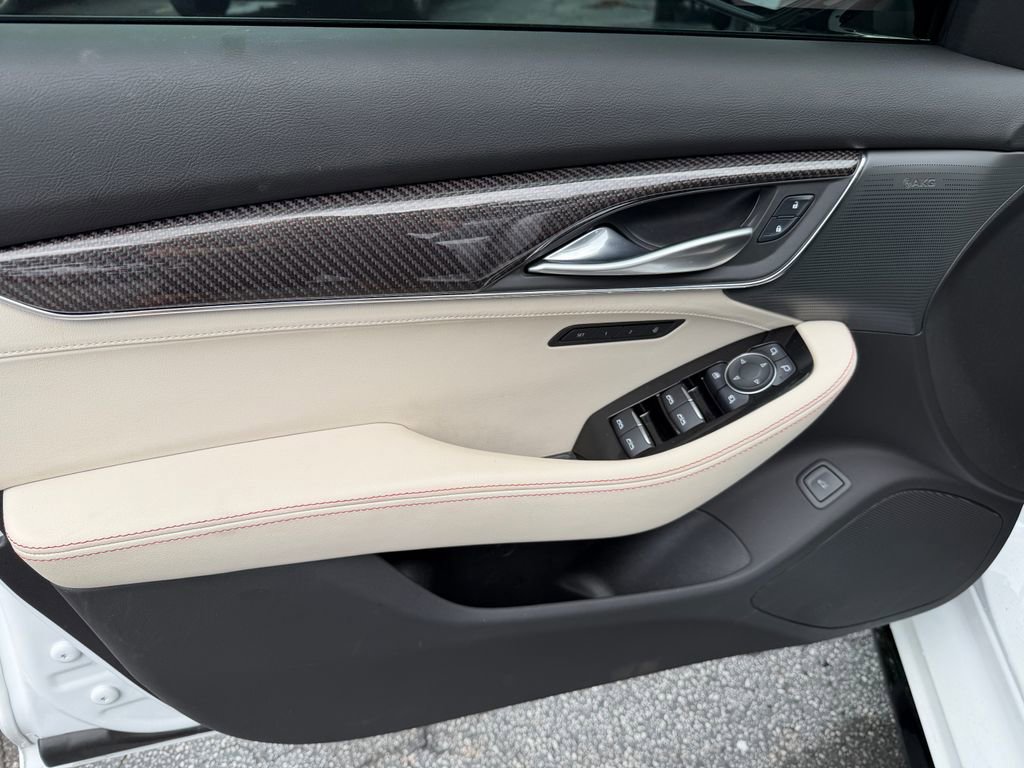 Used 2025 Cadillac CT5 V RWD image 10