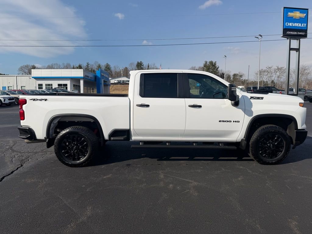 Used 2025 Chevrolet Silverado 2500 Custom w/ Custom Value Package image 15