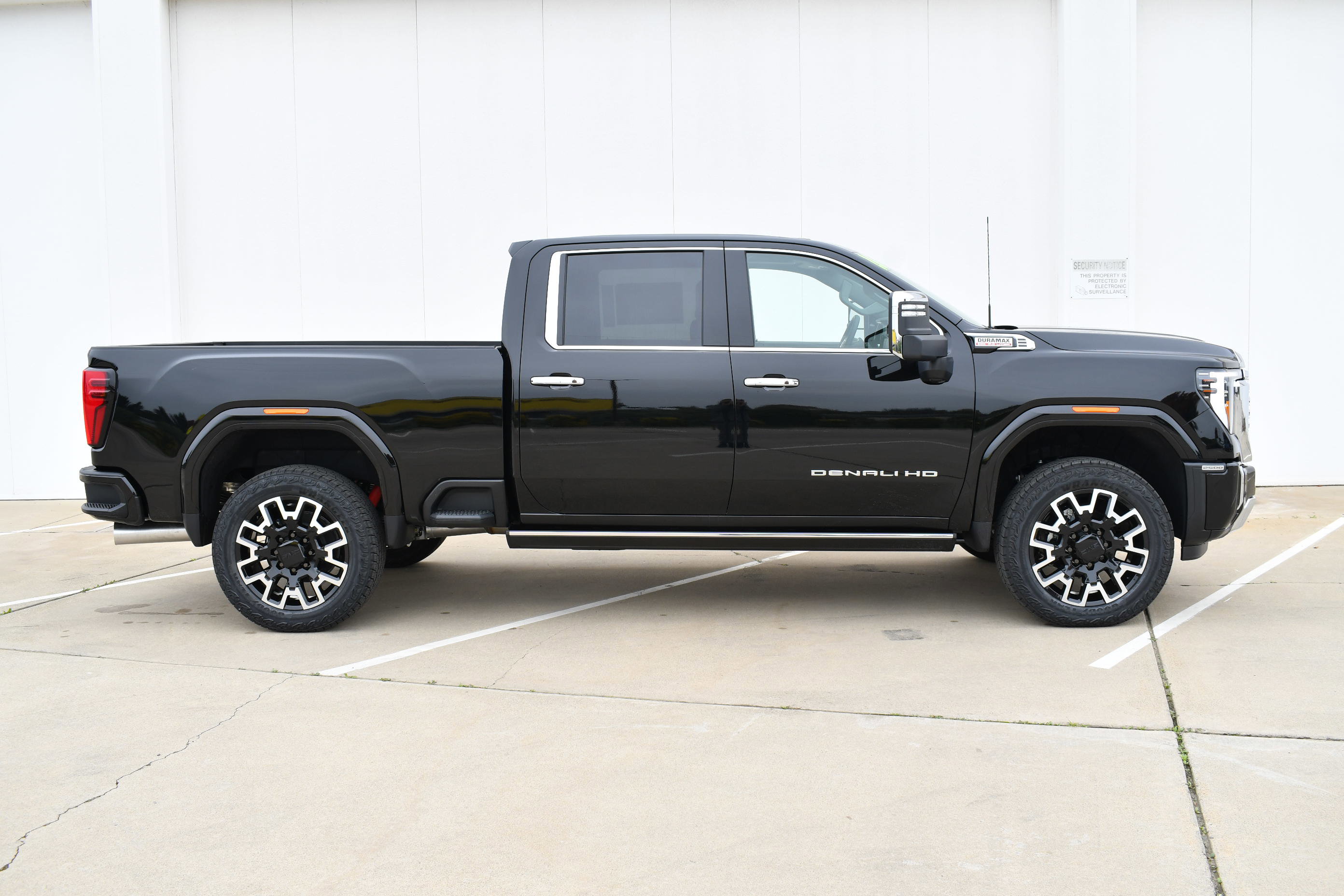 New 2026 GMC Sierra 2500 Denali w/ Denali Reserve Package image 5