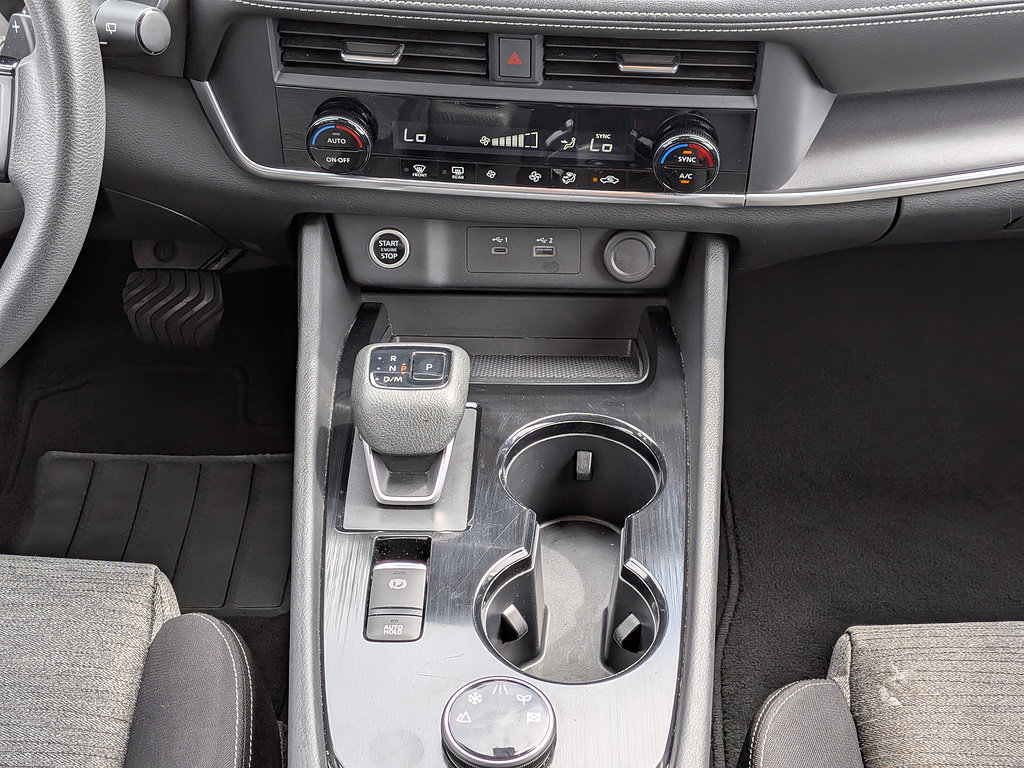Used 2023 Nissan Rogue SV AWD/4WD image 18