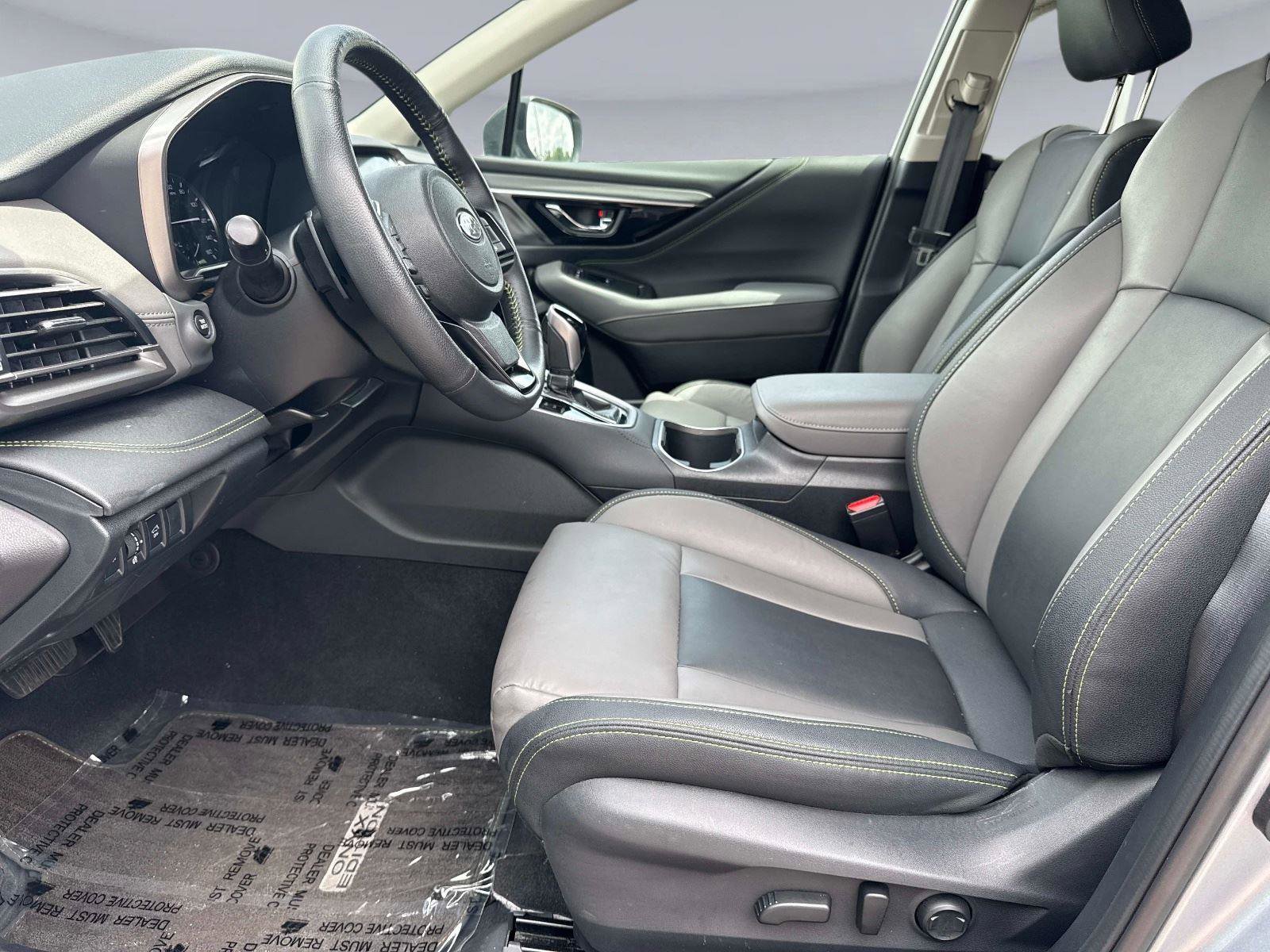 Used 2025 Subaru Outback Onyx Edition AWD/4WD image 22