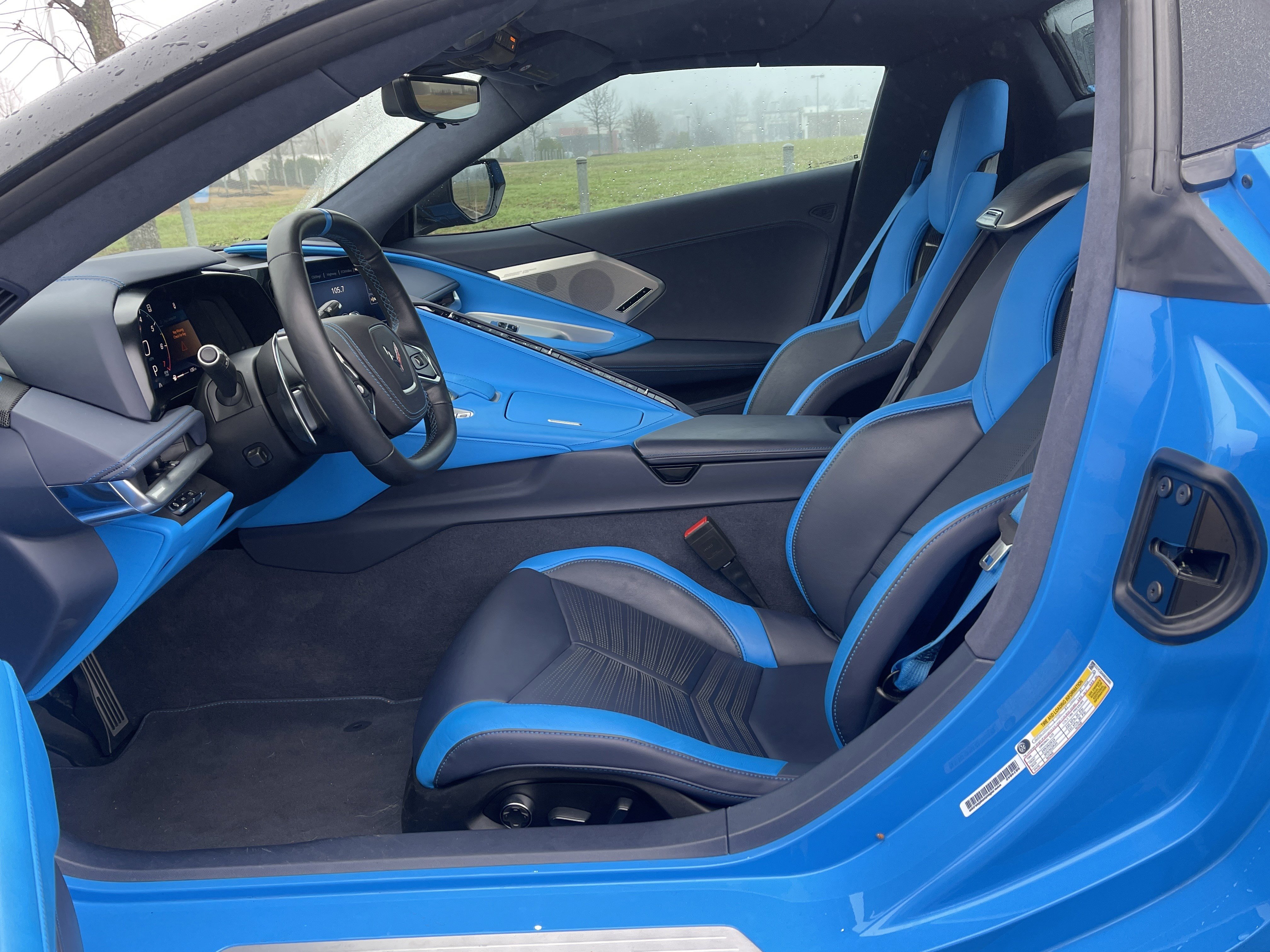 Used 2022 Chevrolet Corvette Stingray Premium Conv w/ Z51 Performance Package image 24