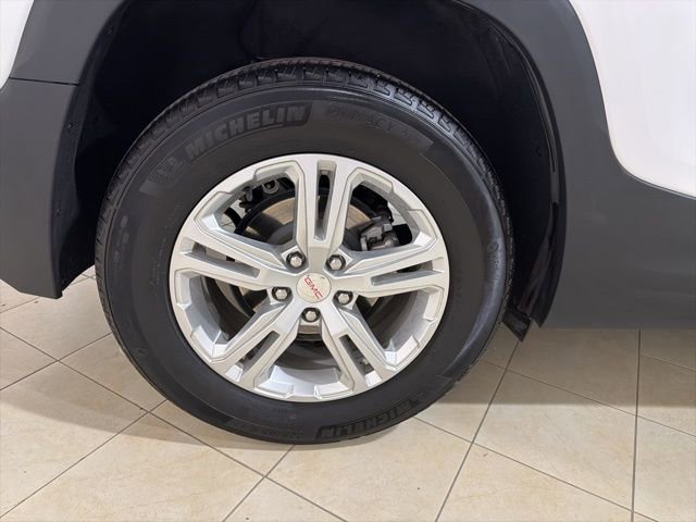 Used 2024 GMC Terrain SLE FWD image 27