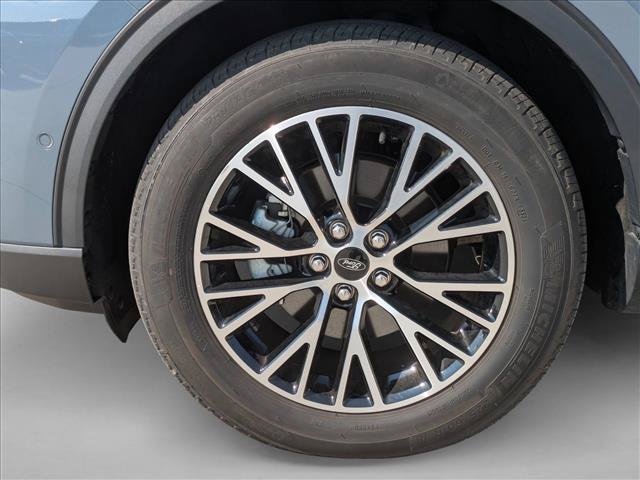 Used 2023 Ford Escape SE w/ PHEV Premium Package FWD image 9