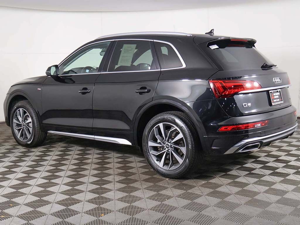 Used 2023 Audi Q5 2.0T Premium Plus w/ Premium Plus Package AWD/4WD image 11