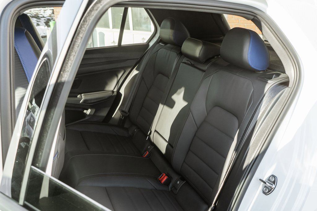 Used 2024 Volkswagen Golf R image 29