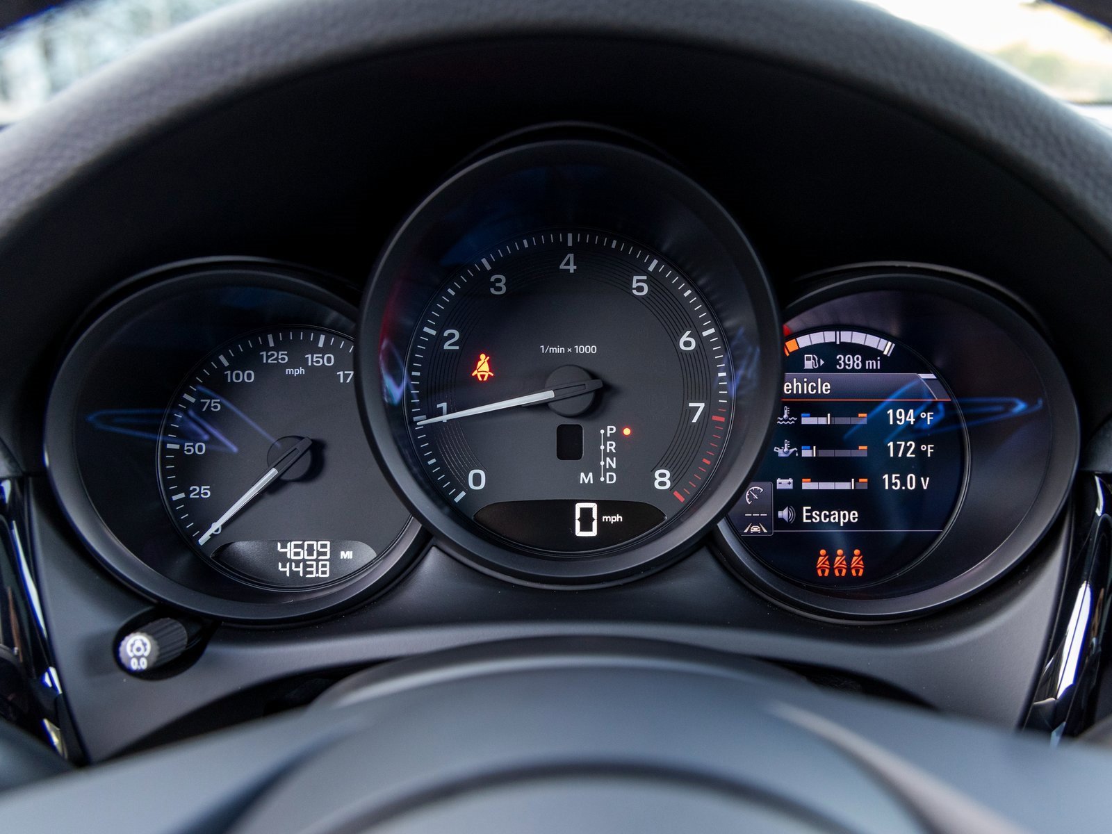 Certified 2025 Porsche Macan image 33