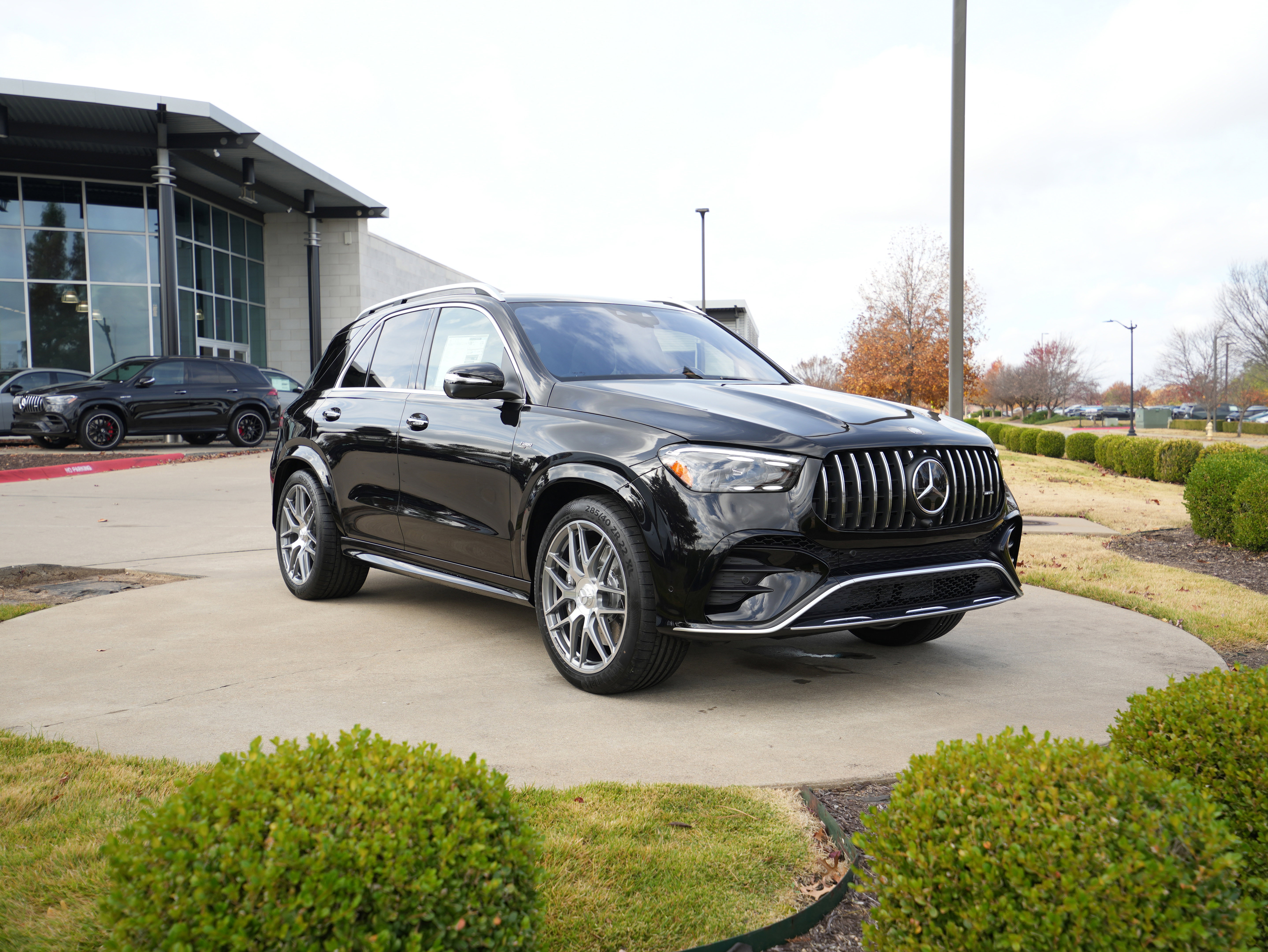 New 2026 Mercedes-Benz GLE 53 AMG 4MATIC image 9