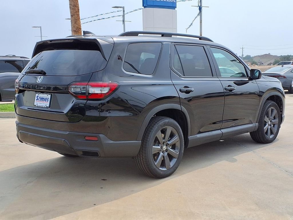 New 2026 Honda Pilot Sport image 7