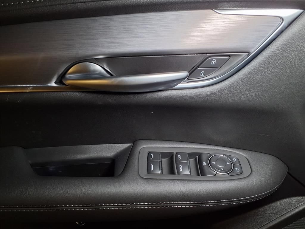 New 2026 Cadillac XT5 Luxury FWD image 16