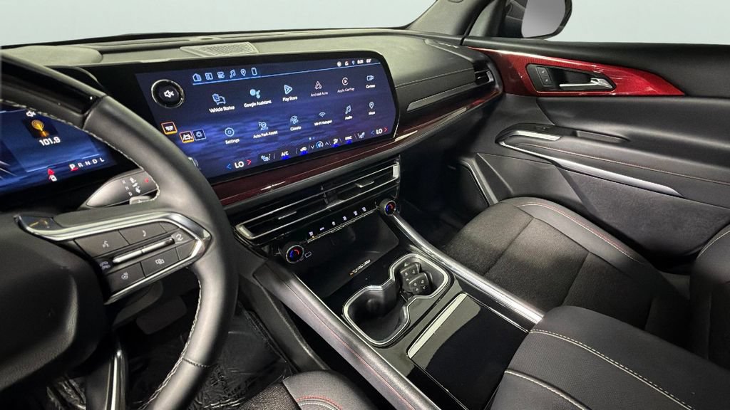 Certified 2024 Chevrolet Traverse Z71 w/ Enhanced Driving Package AWD/4WD image 19