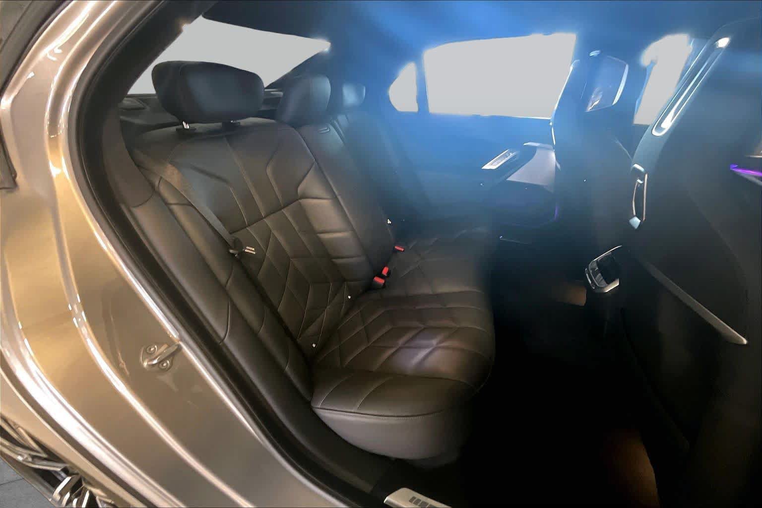 Certified 2024 BMW 760i xDrive AWD/4WD image 18