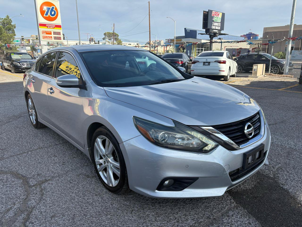 Used 2017 Nissan Altima 3.5 SL w/ 3.5SL Technology Package FWD image 7