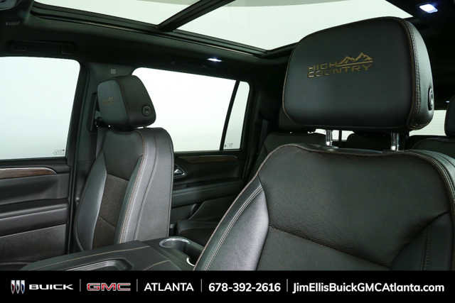 Used 2023 Chevrolet Suburban High Country image 5