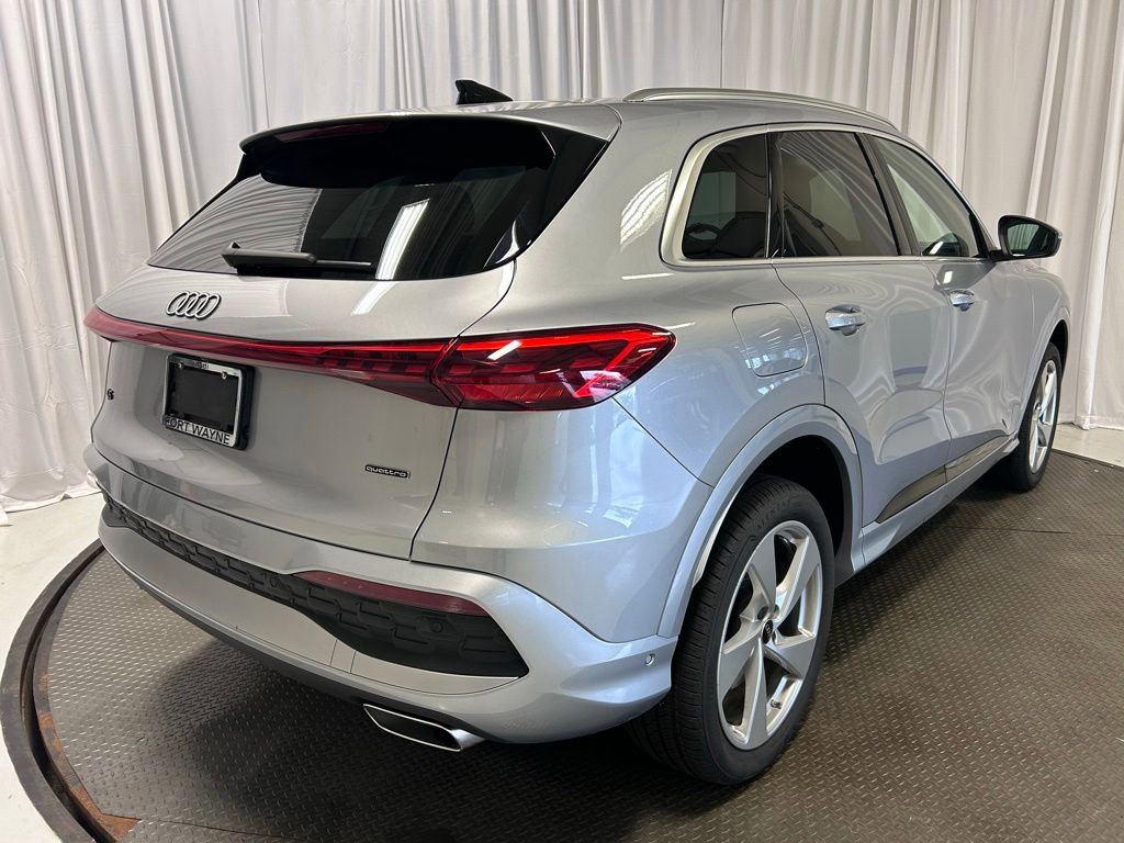 Used 2025 Audi Q5 Premium Plus w/ Premium Plus AWD/4WD image 29