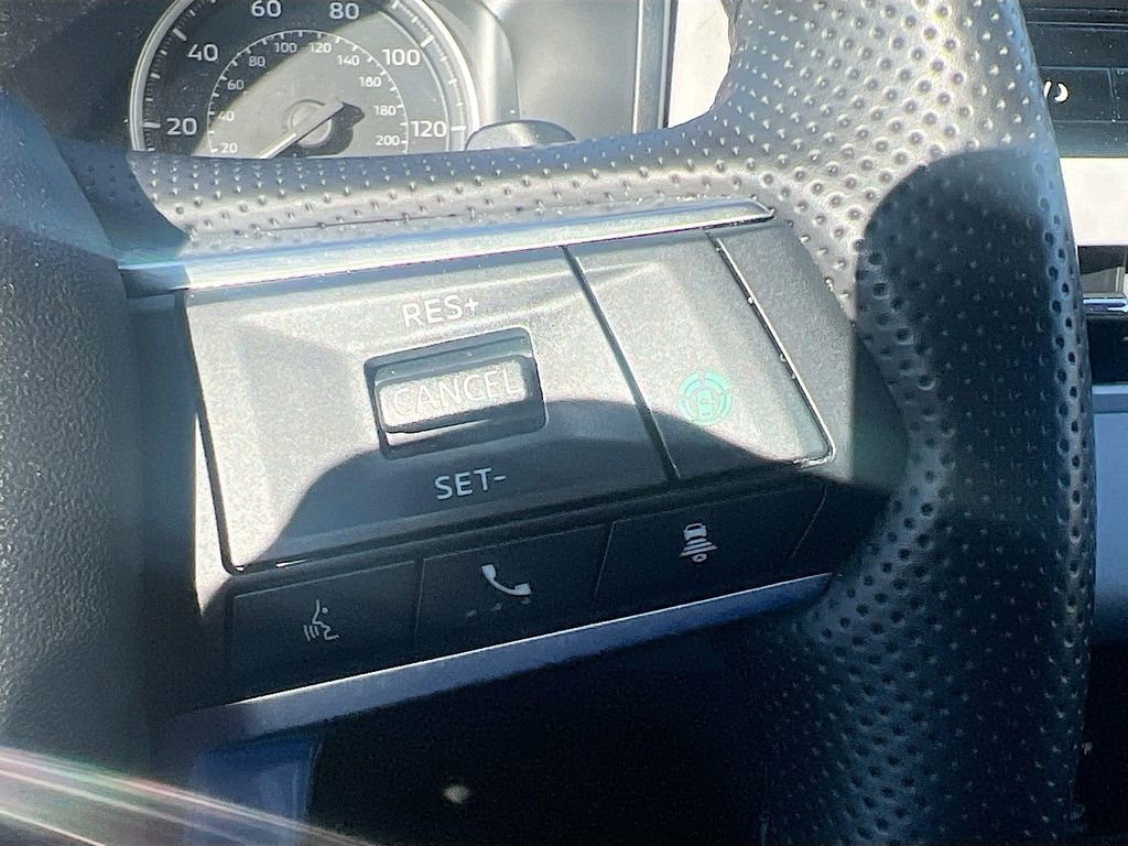 Used 2025 Mitsubishi Outlander SE image 13