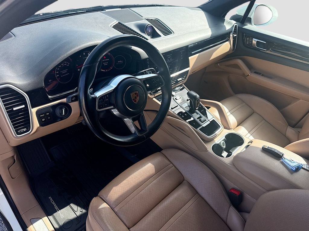 Used 2021 Porsche Cayenne AWD/4WD image 10