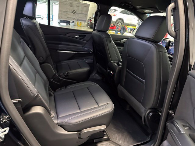 New 2027 Chevrolet Traverse LT w/ Midnight/Sport Edition AWD/4WD image 18