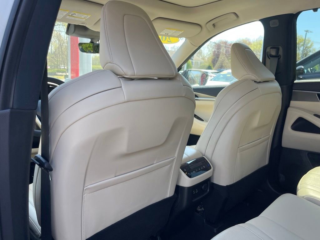 Used 2023 INFINITI QX60 Luxe w/ Cargo Package AWD/4WD image 13